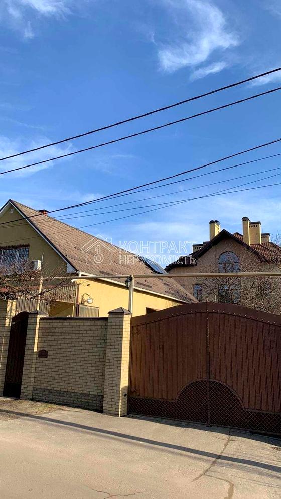 Самоцвітна вулиця, 2а