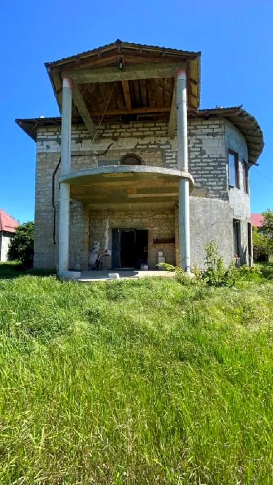 Центральна вулиця