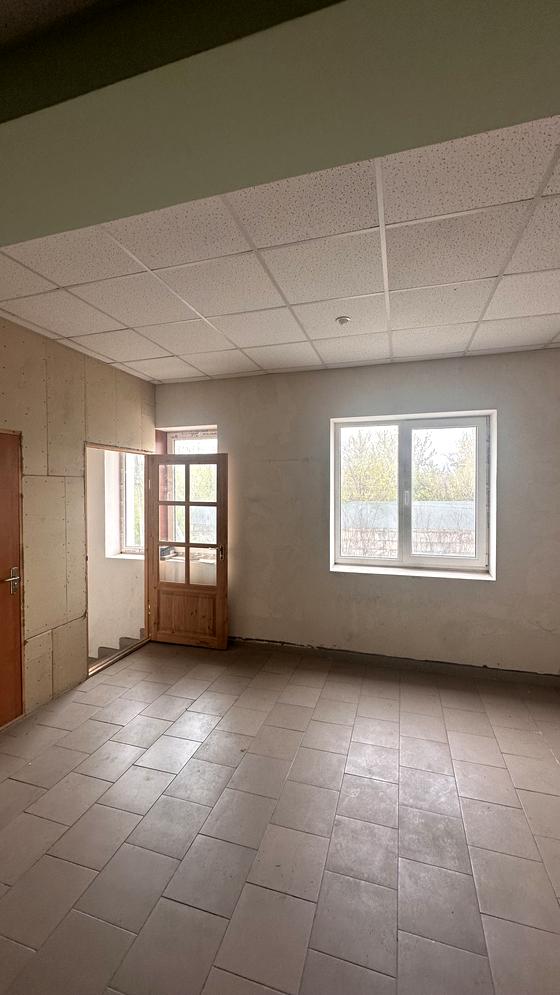 Приозерна вулиця, 22