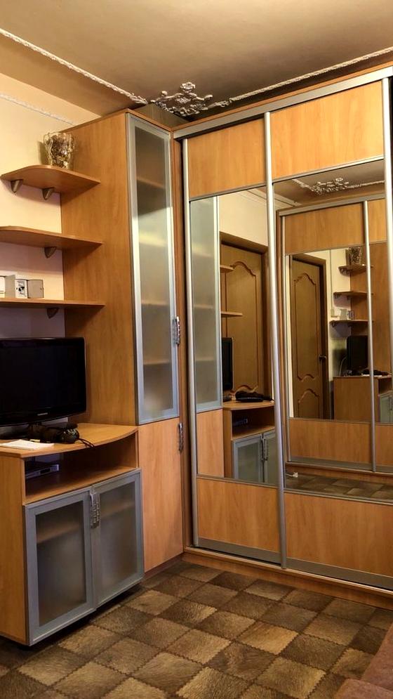 проспект Академіка Глушкова, 14