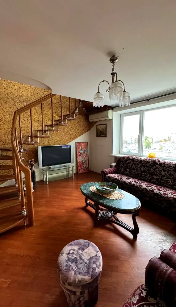 Прев'ю фото 2