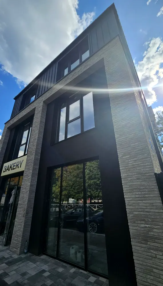 Gallery Photo