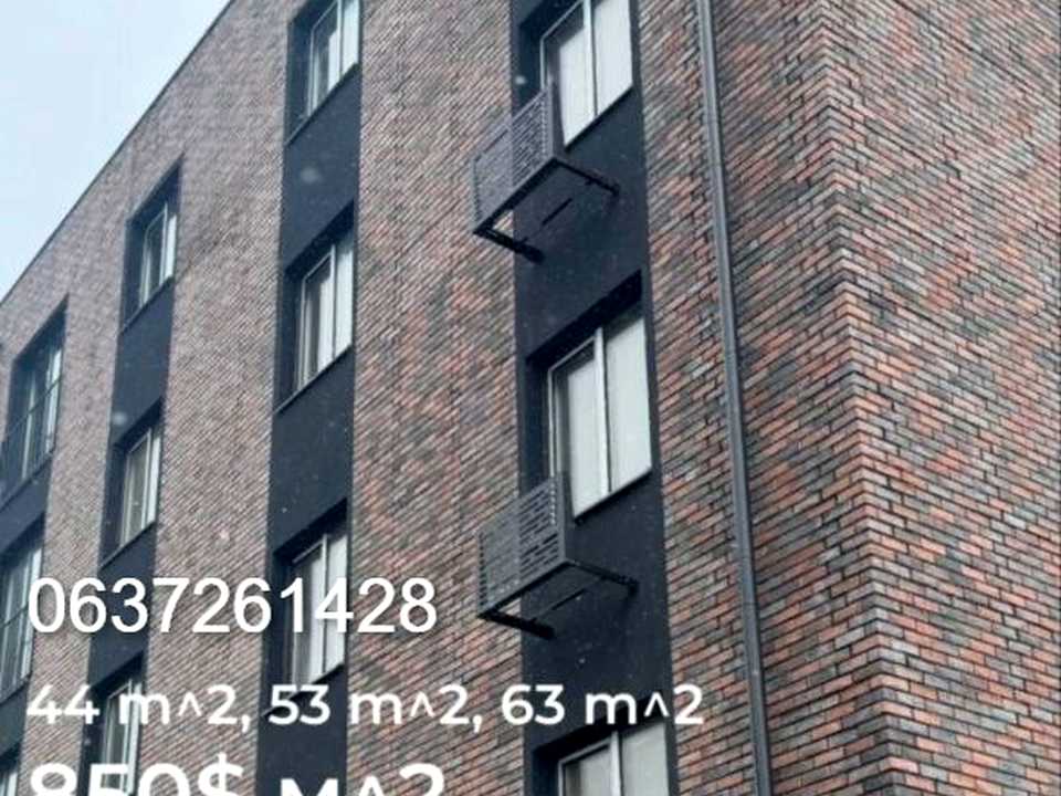 1851672750900272