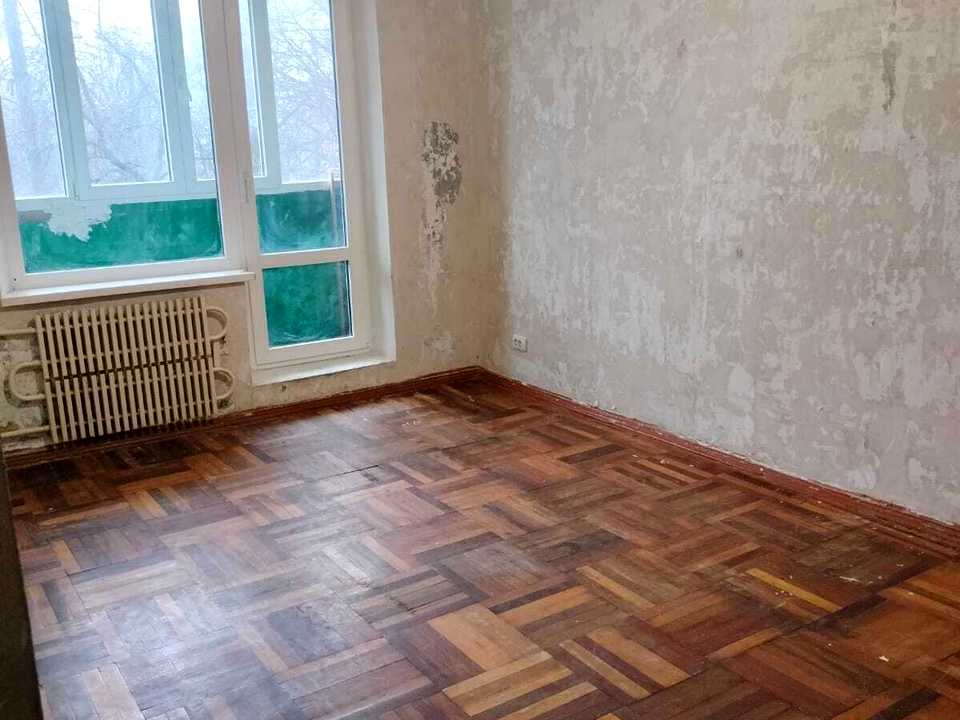 1852048916608845
