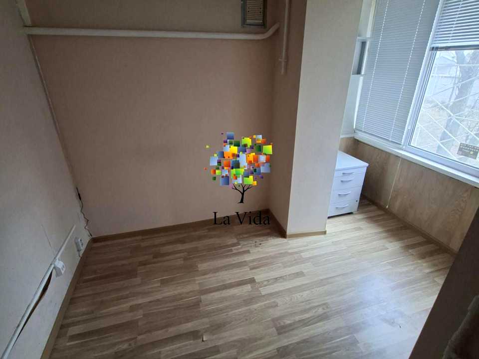 1852568614374387