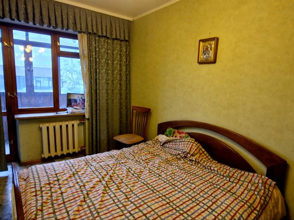1853288377536413