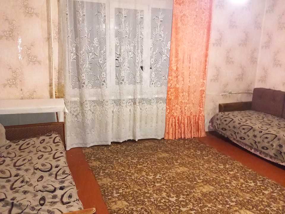 1854043971059842