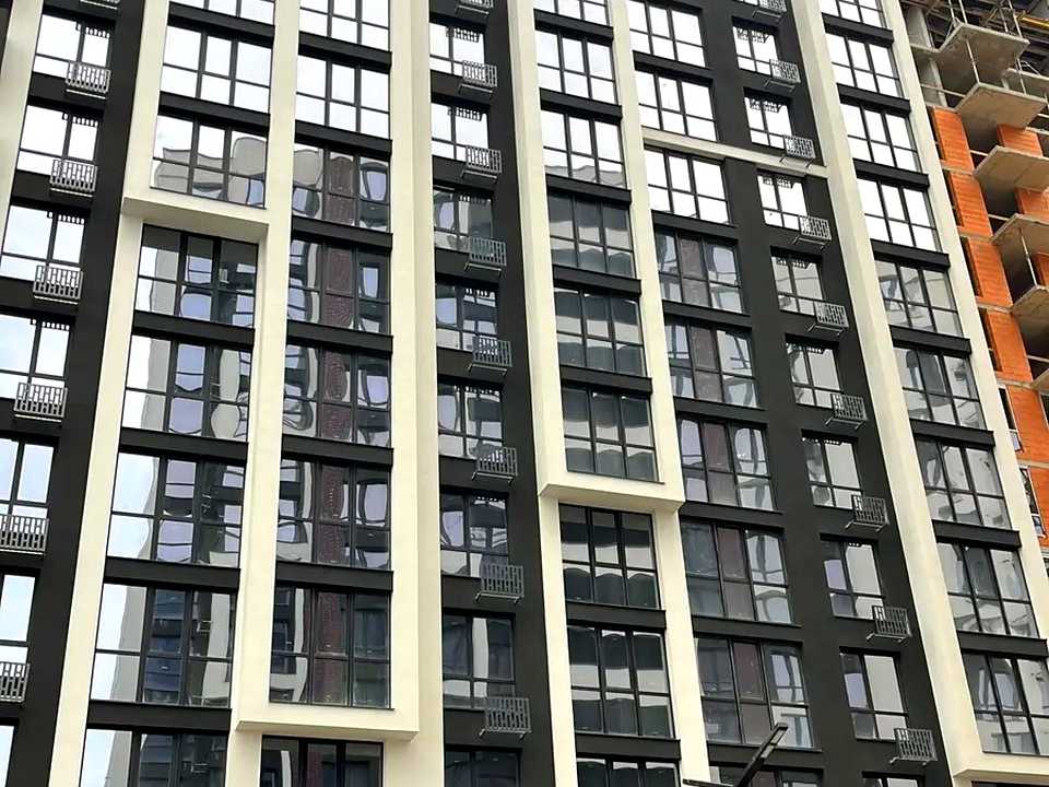 1854643023619704