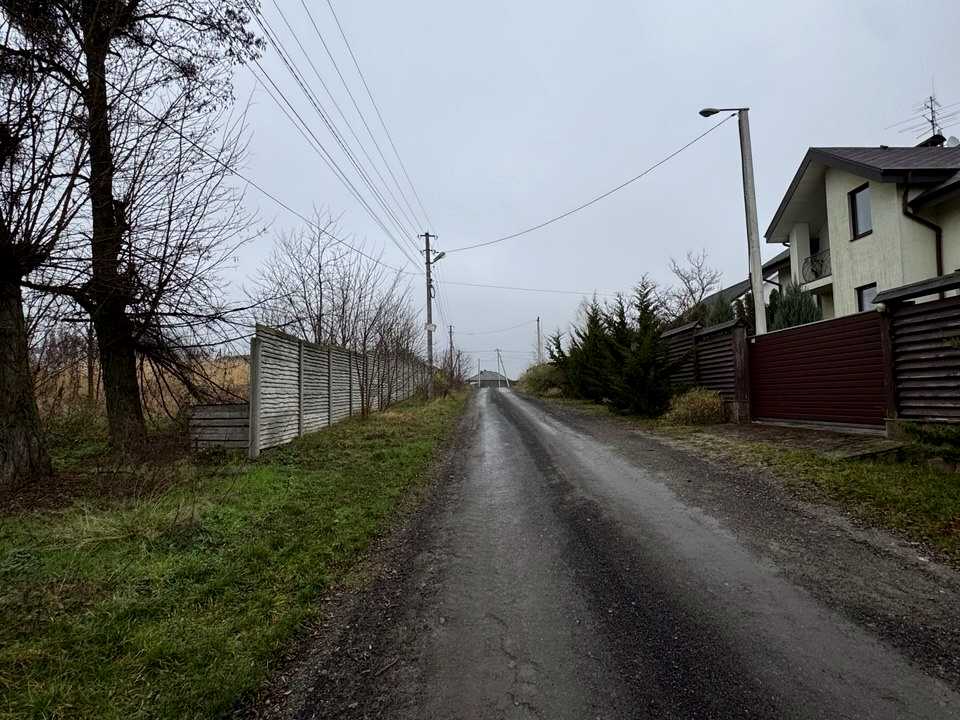 1855729689768209