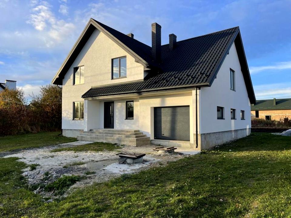 1856746157063771