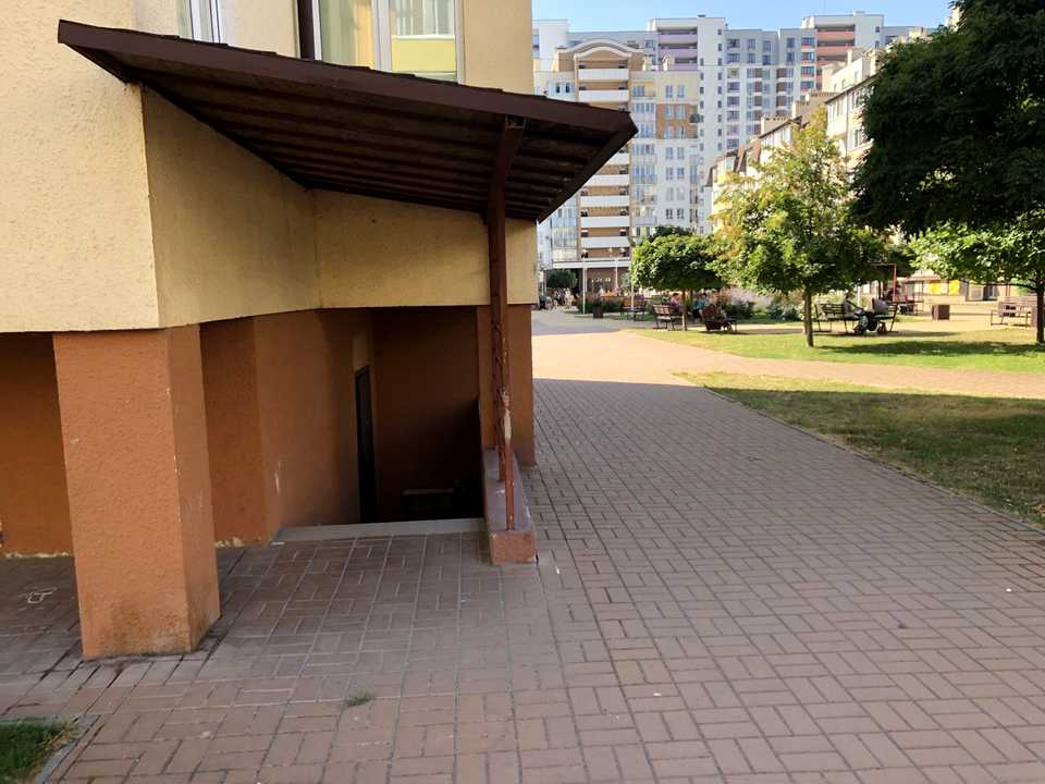 1856849713426500