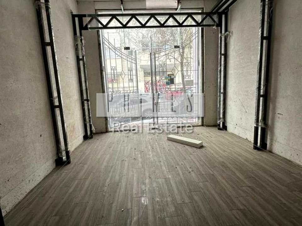 1858094903331053