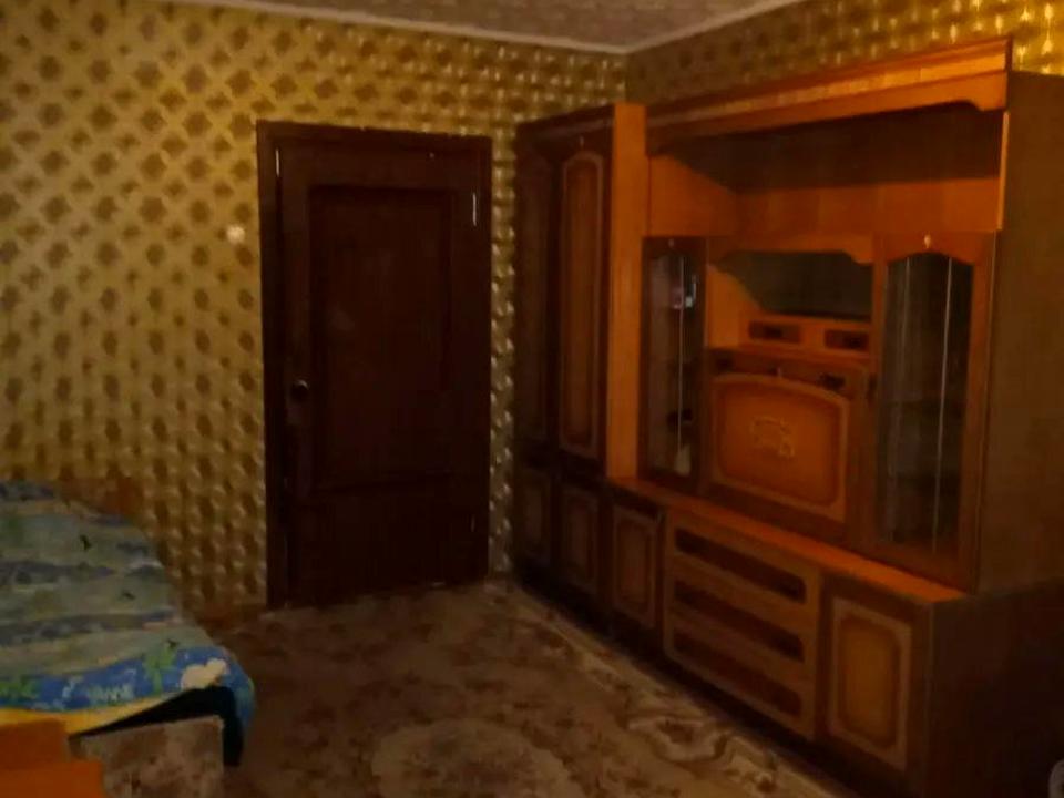 1858268070806189