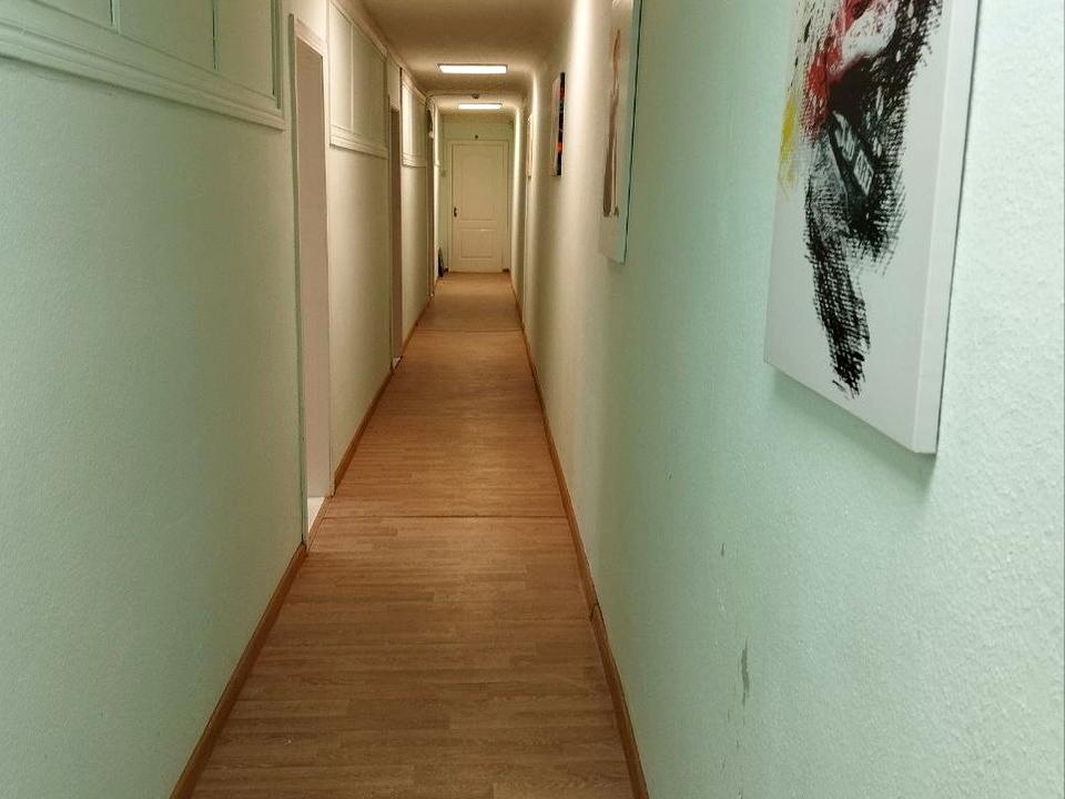 1858294339994228