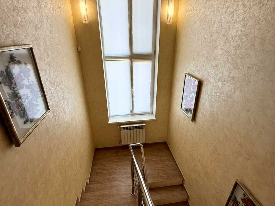 1859461659885494