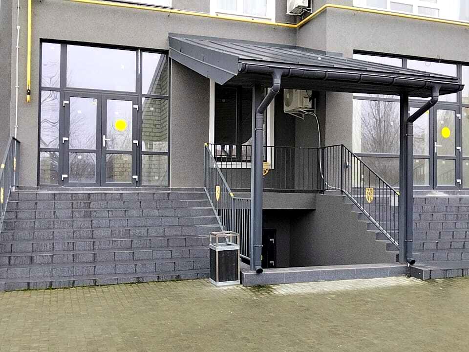 1859988586960417