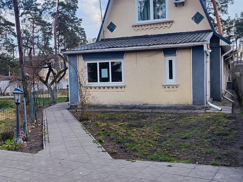 1860742624654715