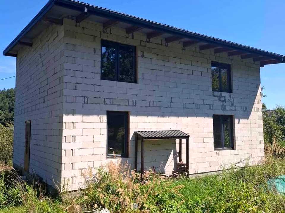 1860884856053436