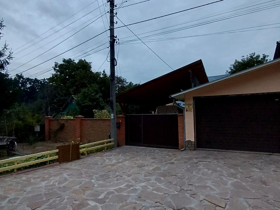 1861242273957487