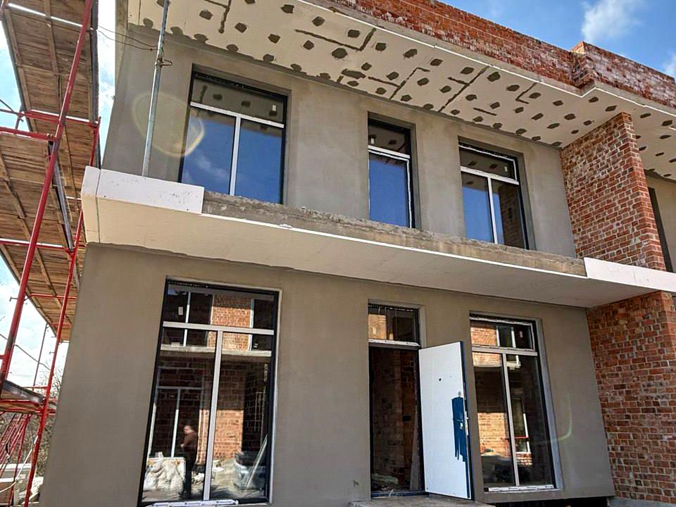 1861258125922855