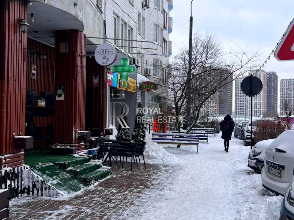 1861278113062305