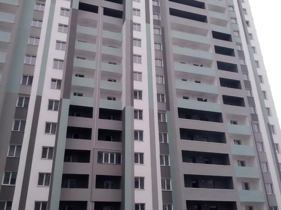 1861987617728608