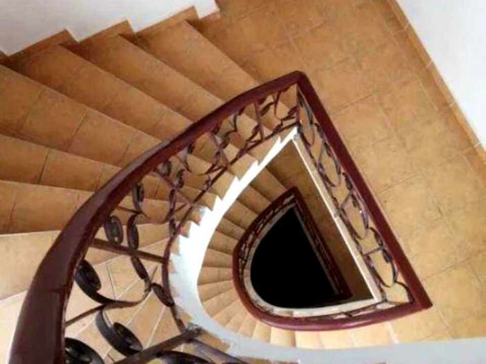 1862363302923624