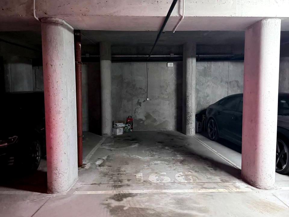 1862451853446642