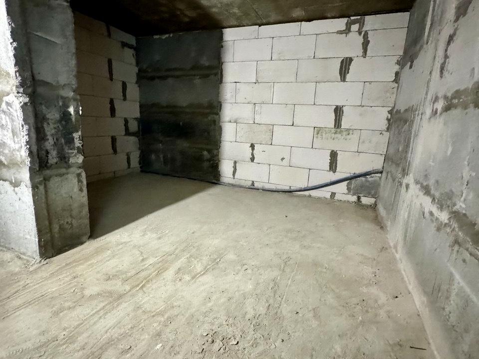 1863107910193406