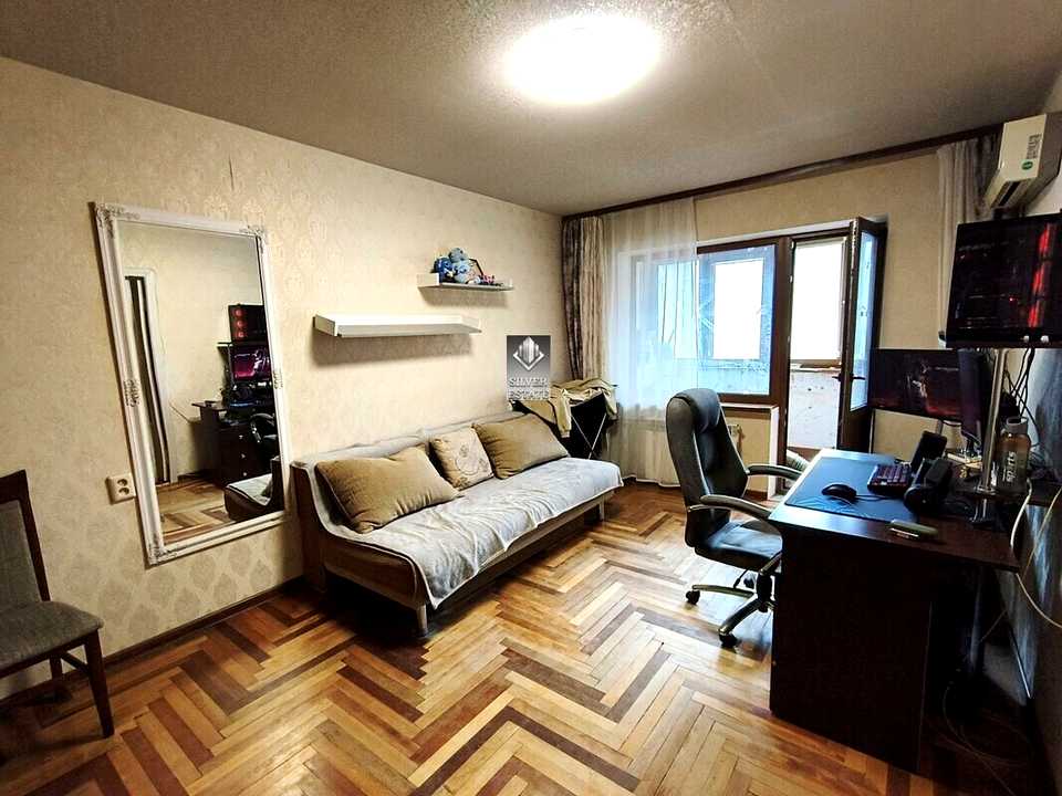 1863203631003753