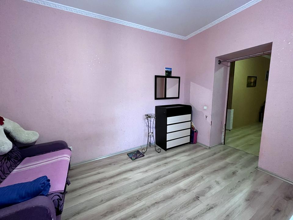1863336034974727
