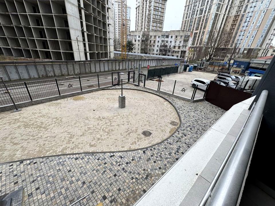 1863455196845215.jpg