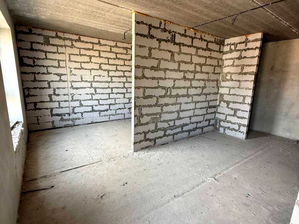 1863470829028036