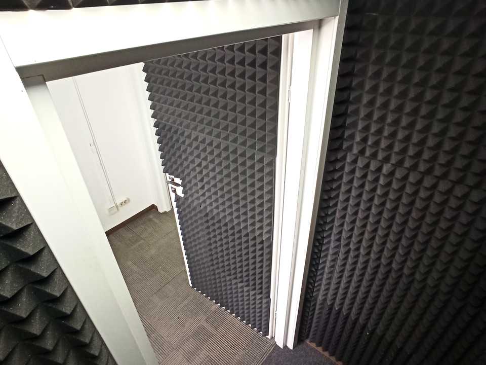1863548880851873