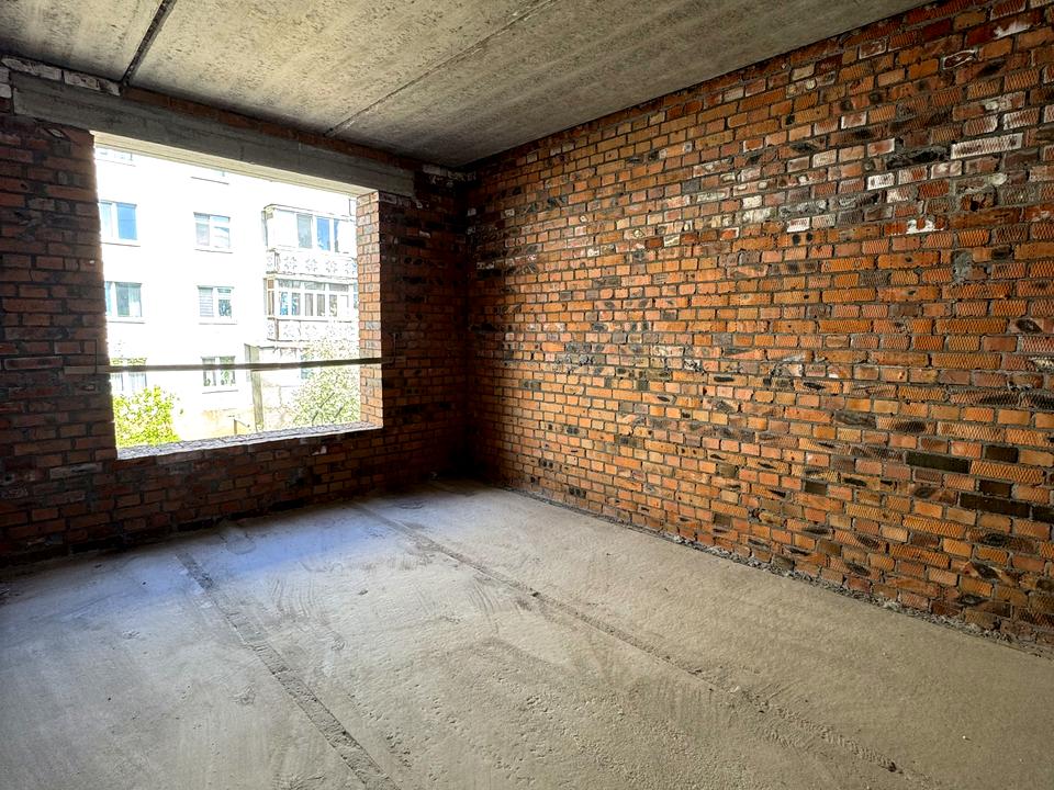 1863715834560924