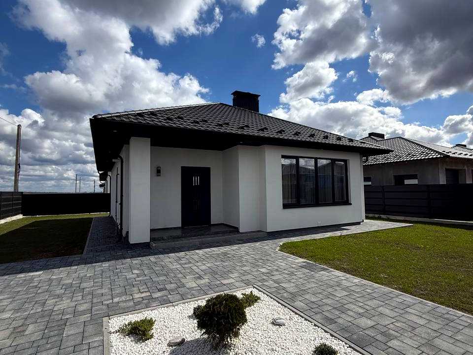1863803819002341
