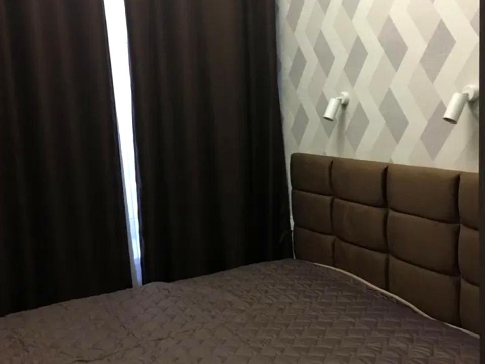 1863924451675897