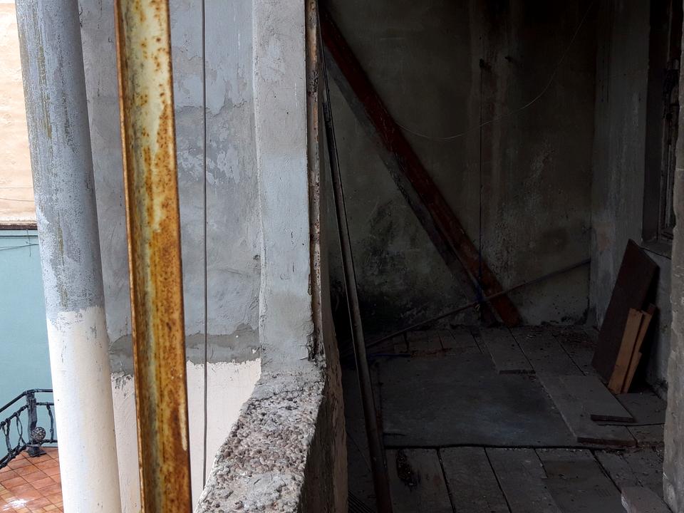 1864155659921341