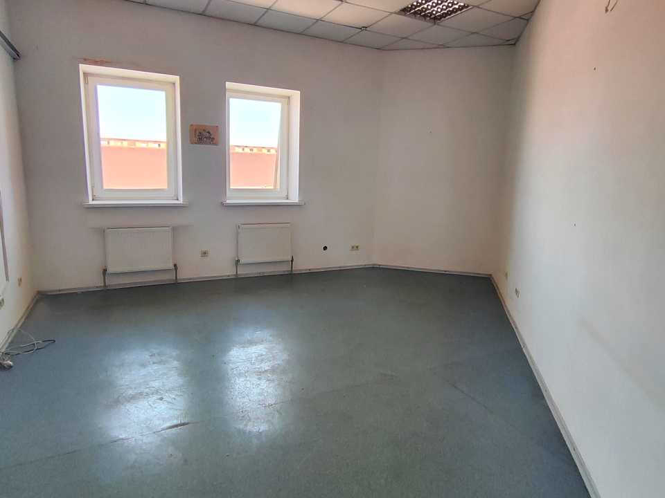 1864187702573500