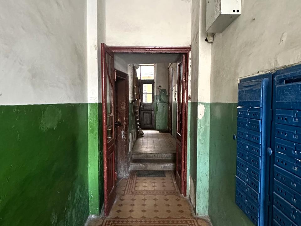 1864260071652272