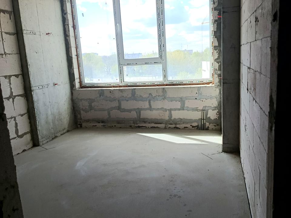 1864287728932904