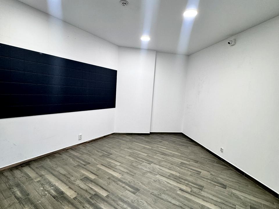 1864350865713174