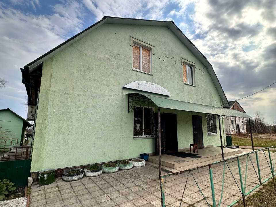 1864353306708595