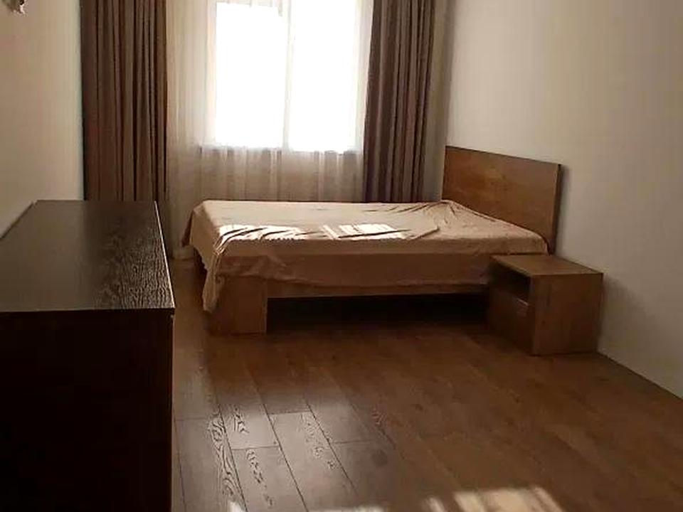 1864425109332437