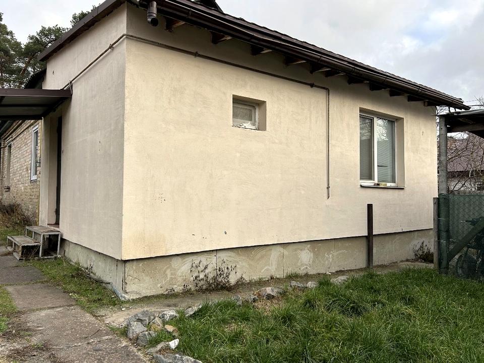 1864443291443284