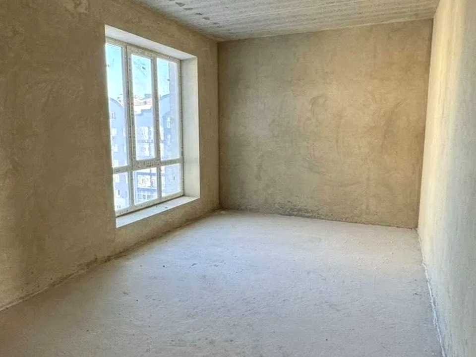 1864614545636698