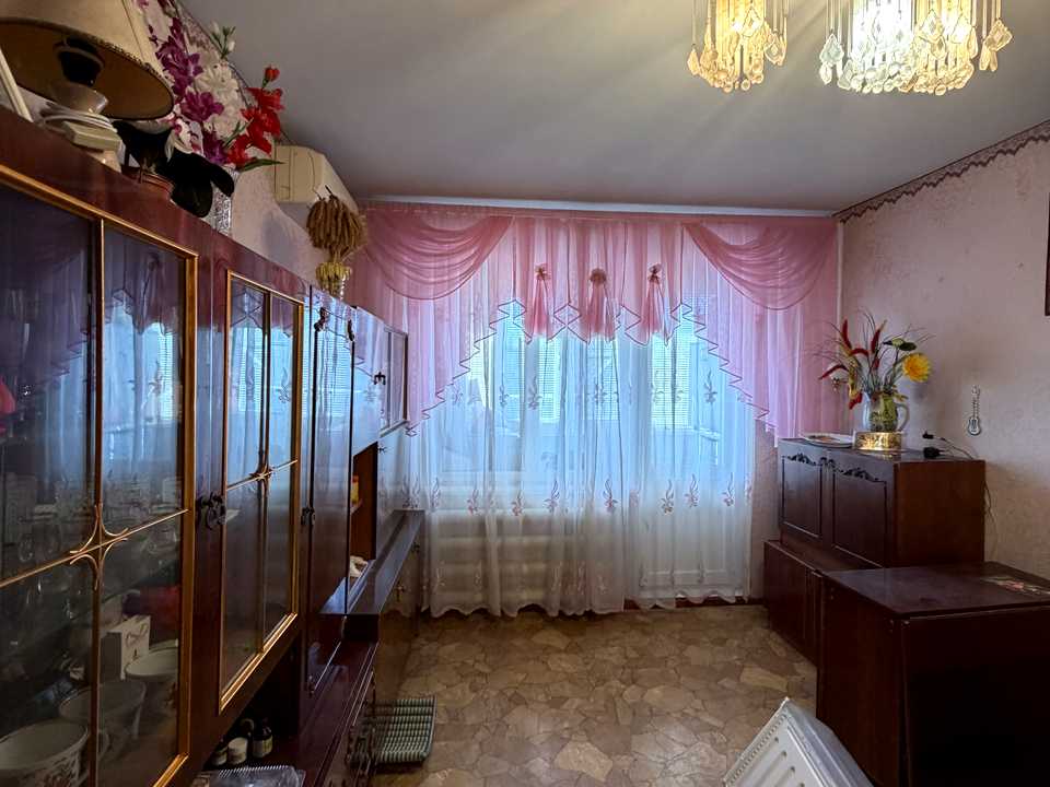1864882604696274
