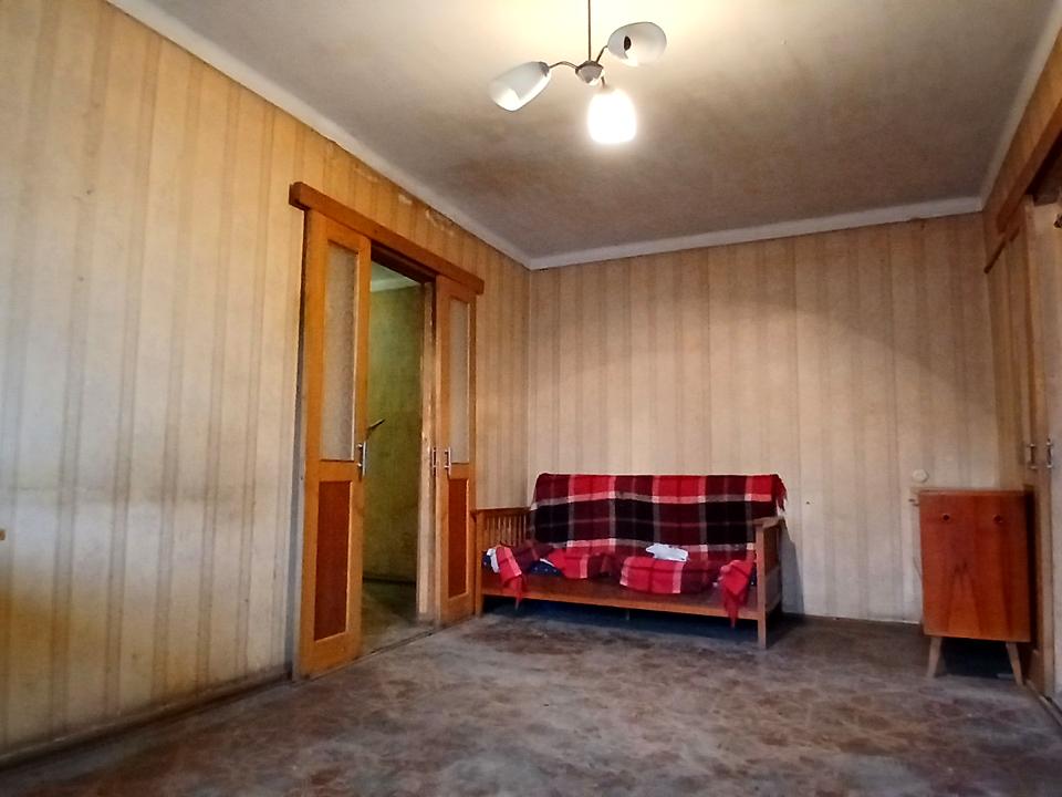 1864884806314288