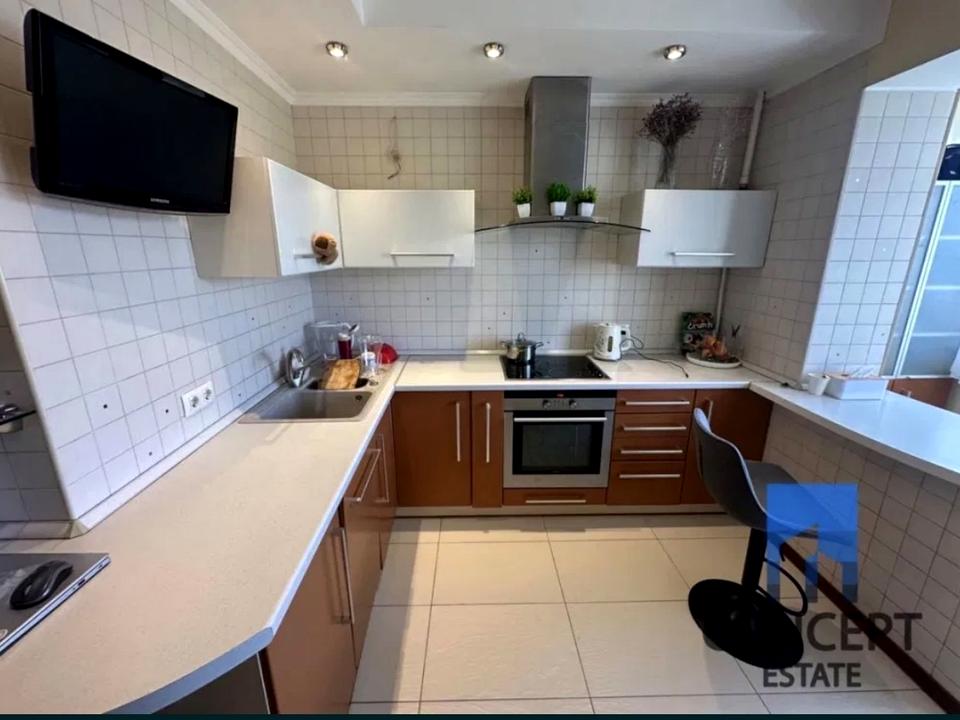 1864904700378455