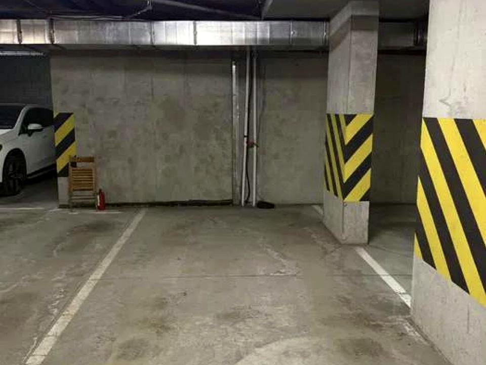 1864976823989017